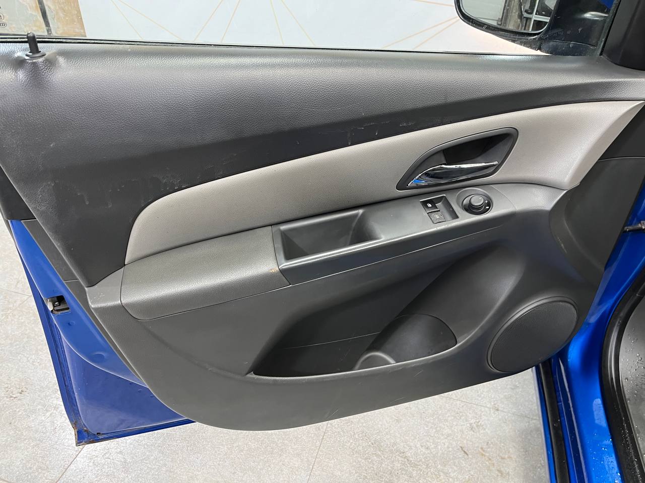 CHEVROLET CRUZE