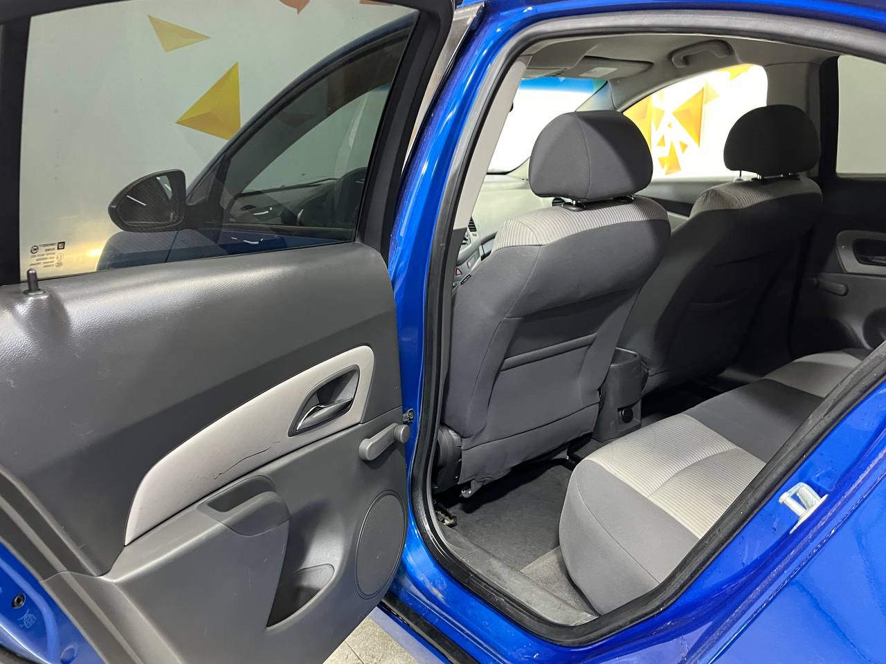CHEVROLET CRUZE