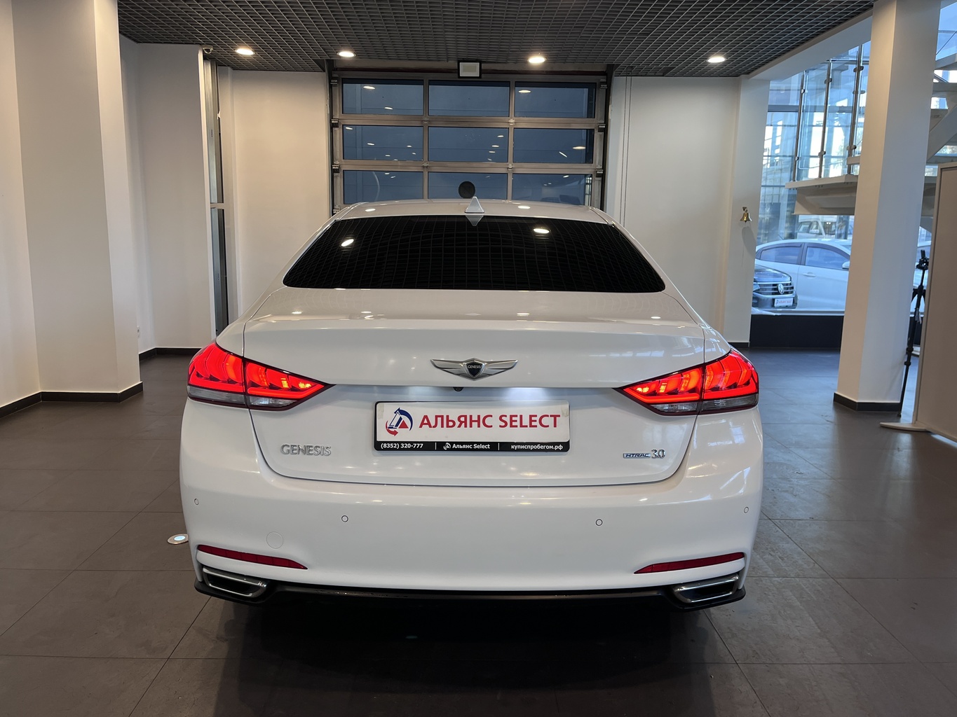 HYUNDAI GENESIS