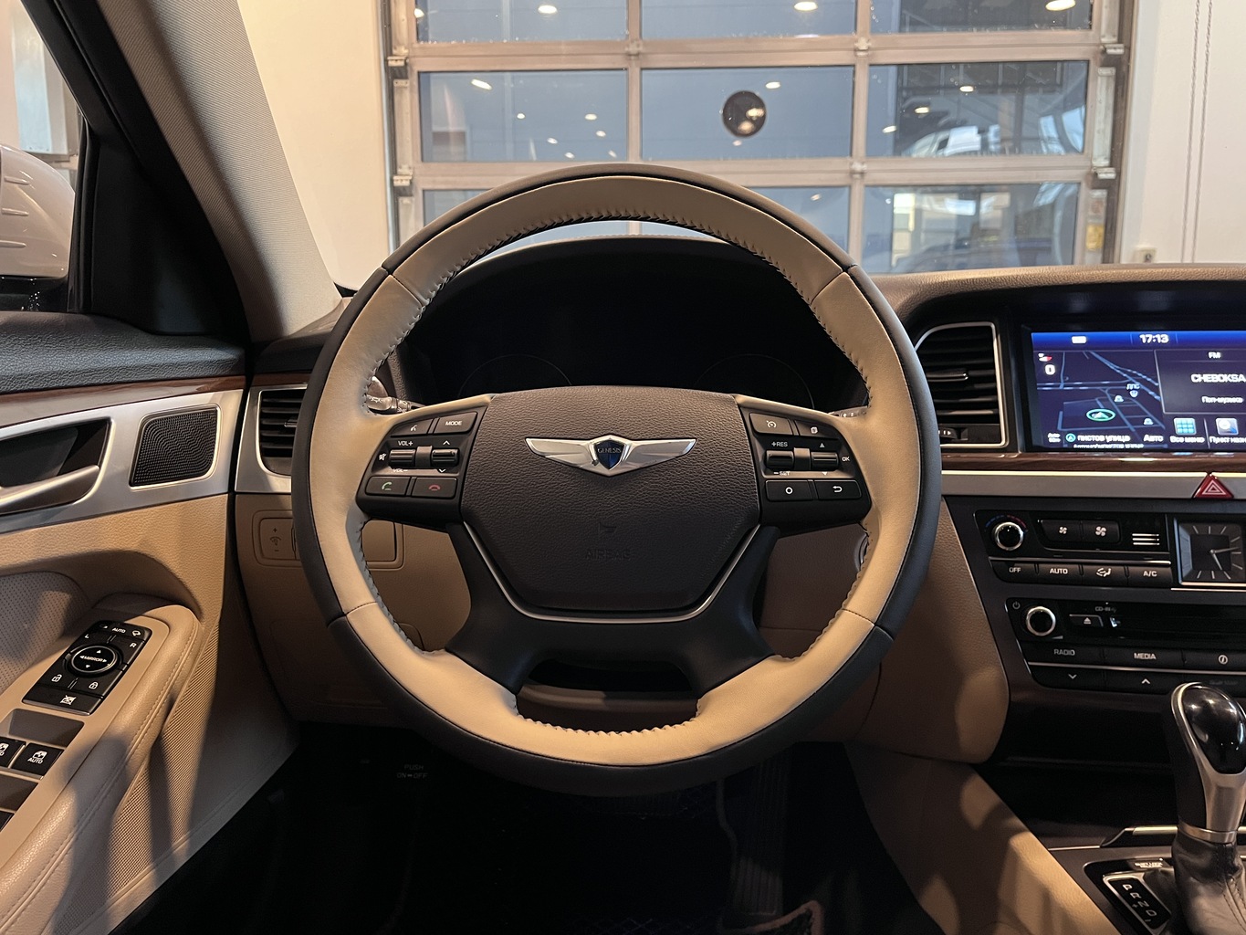HYUNDAI GENESIS