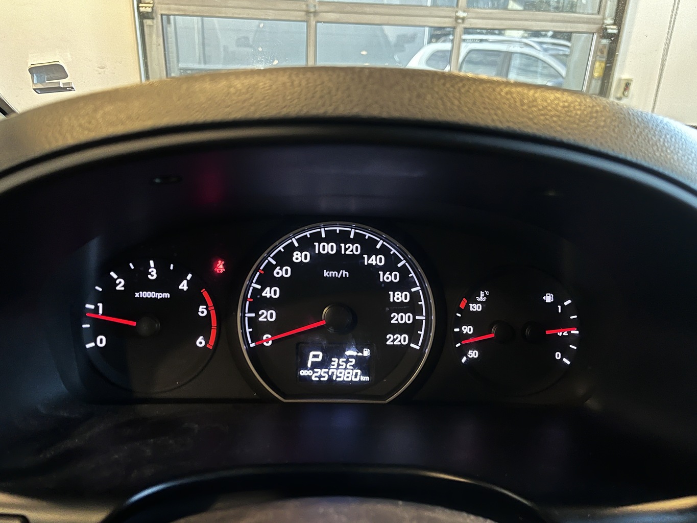 HYUNDAI H1