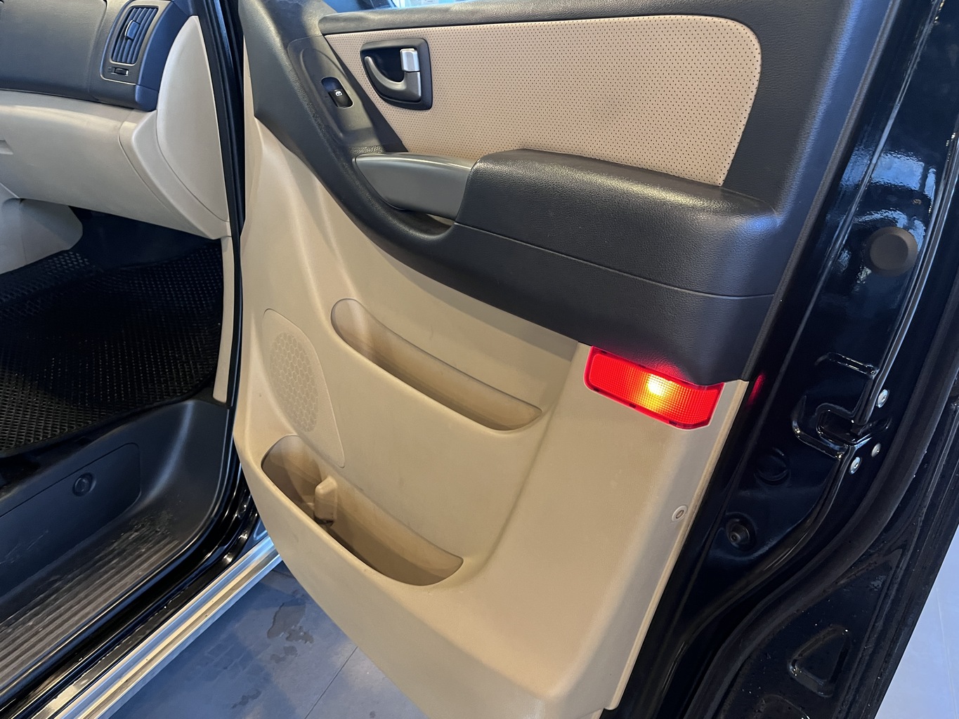 HYUNDAI H1