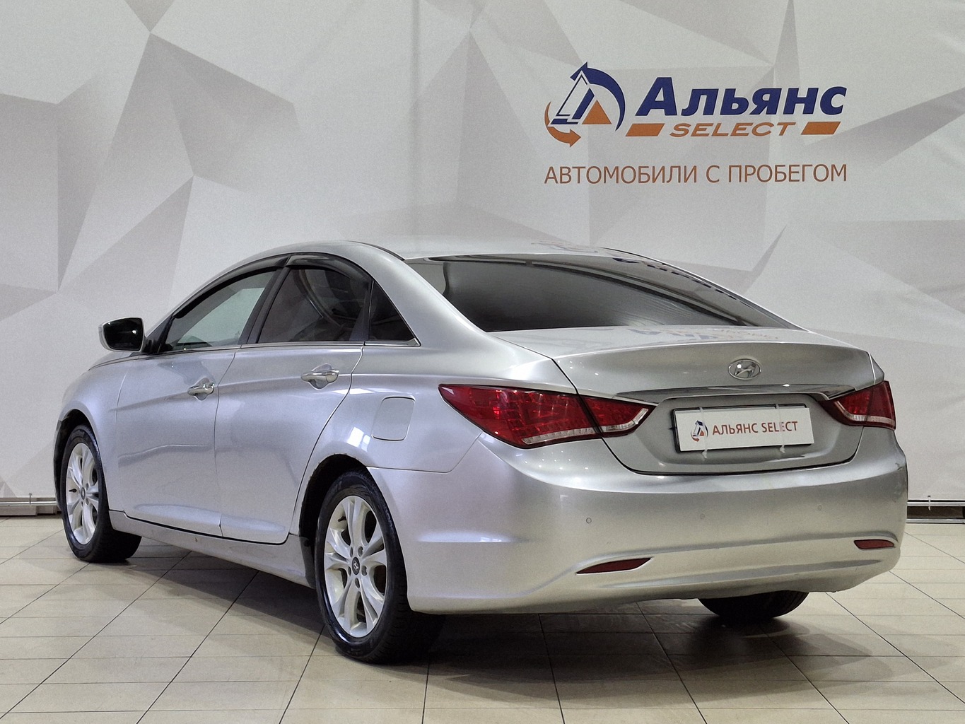 HYUNDAI SONATA