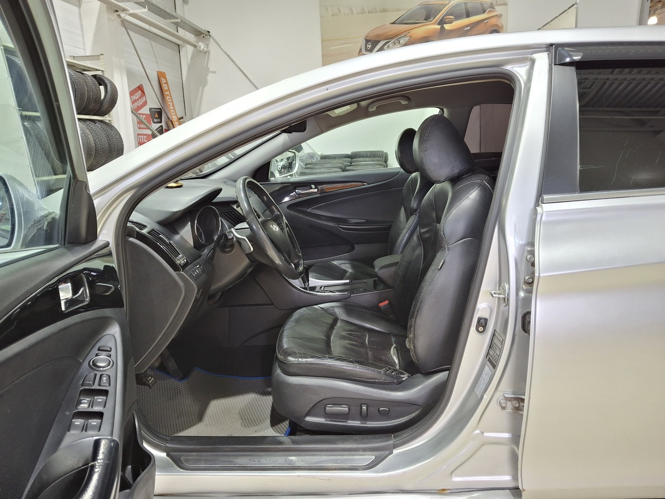 HYUNDAI SONATA