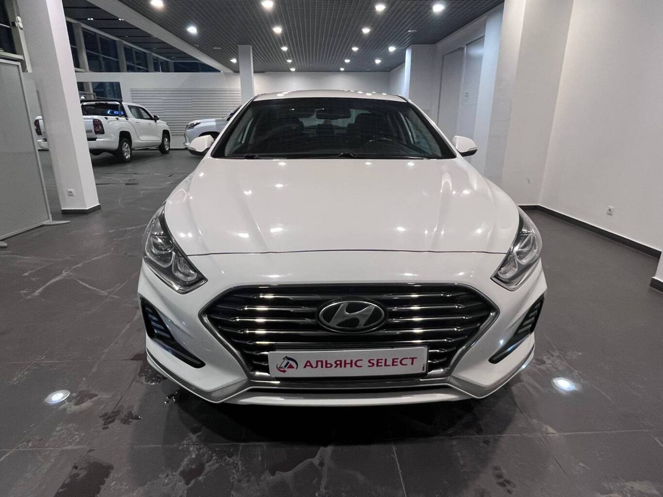 HYUNDAI SONATA