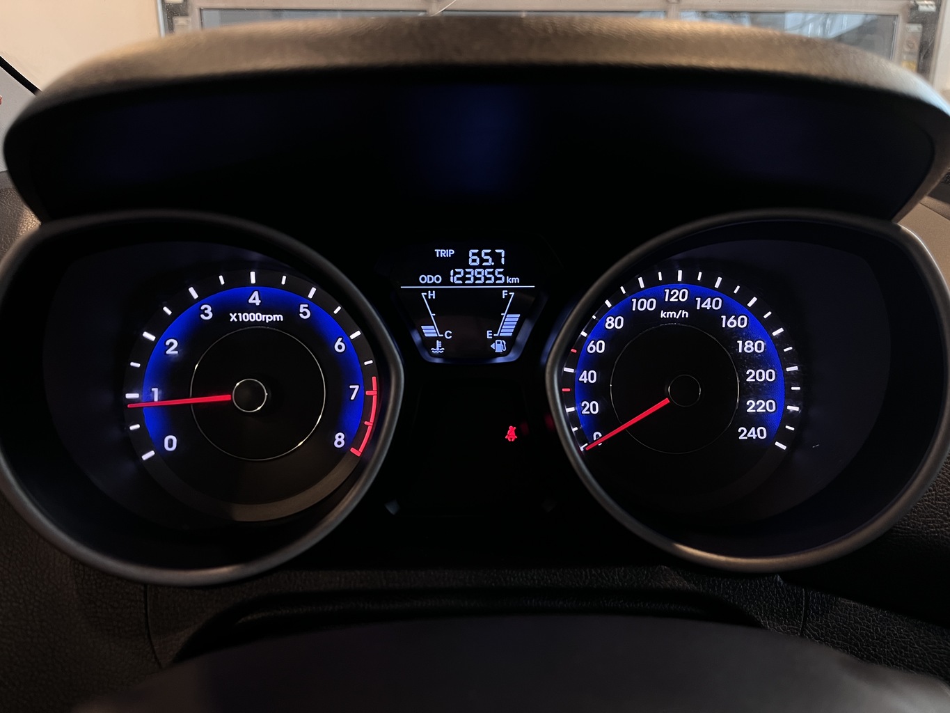 HYUNDAI ELANTRA