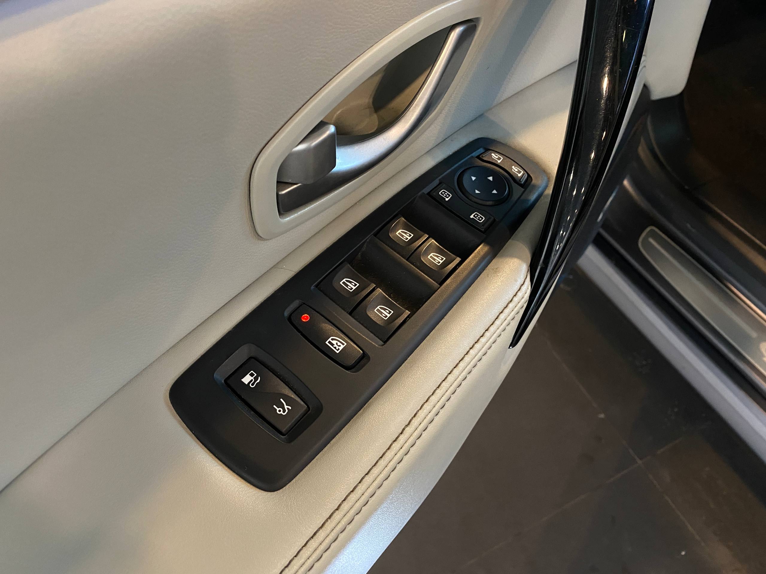 RENAULT SM7