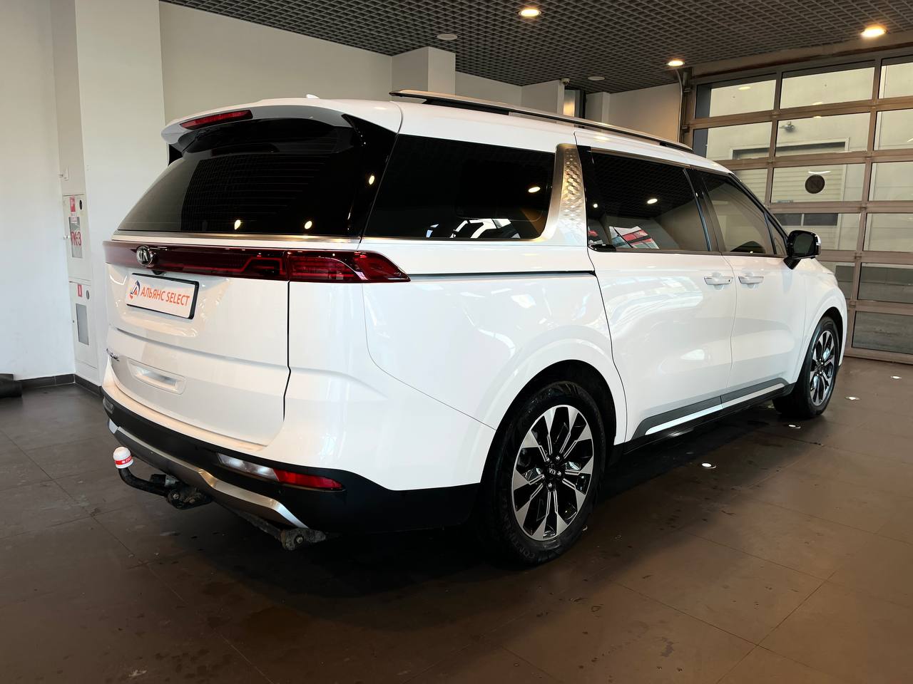 KIA CARNIVAL