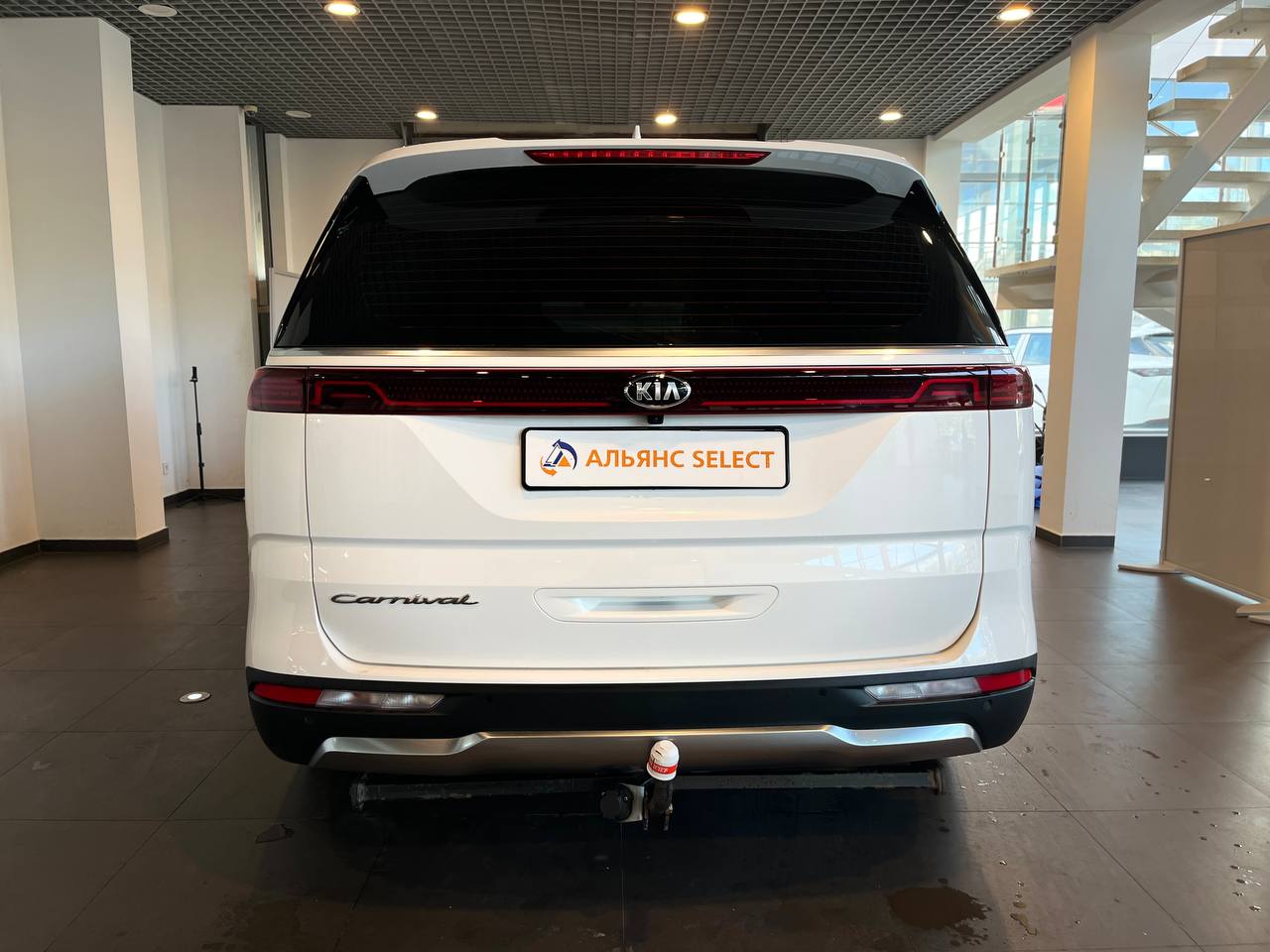 KIA CARNIVAL