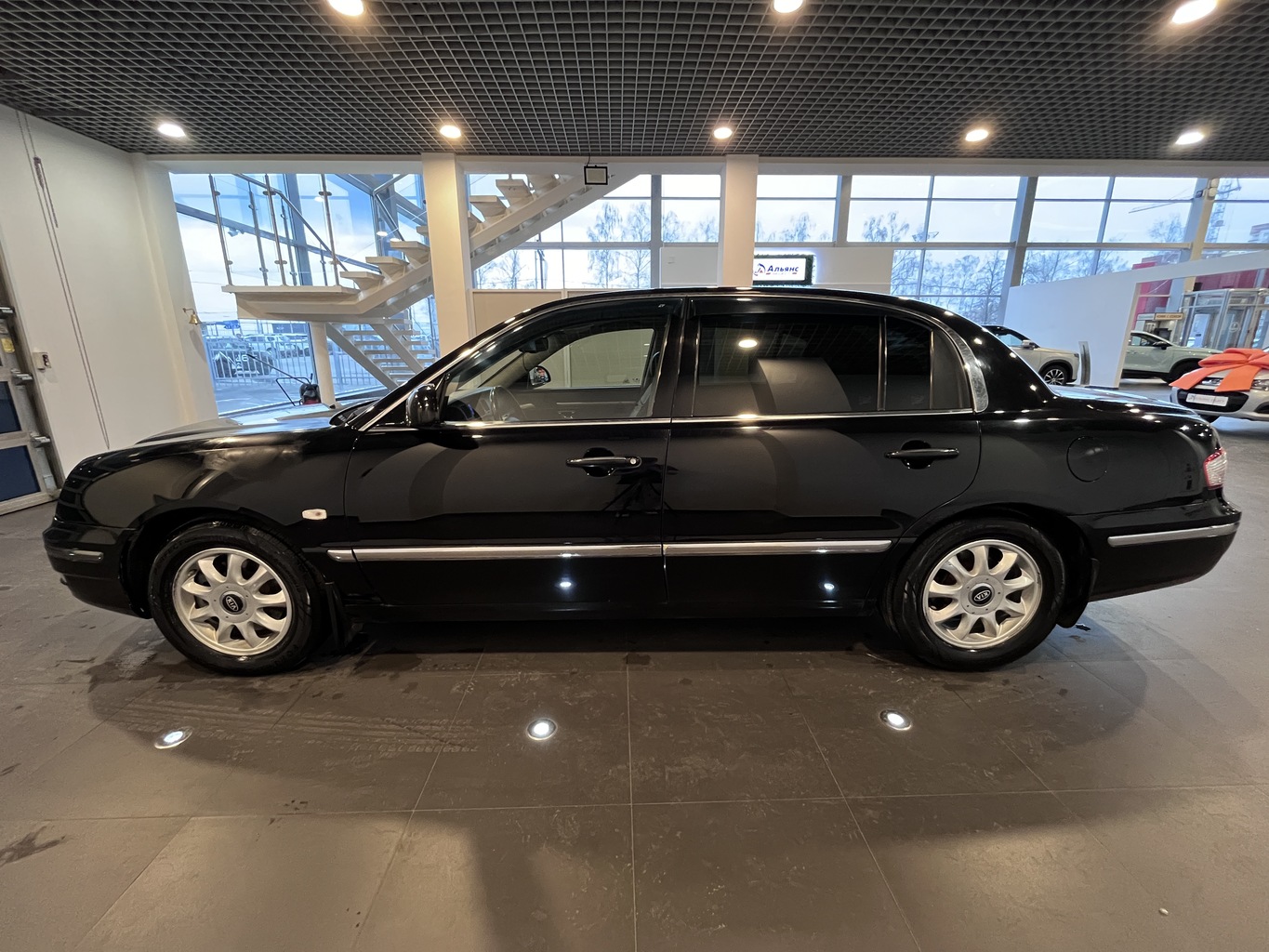 KIA OPIRUS