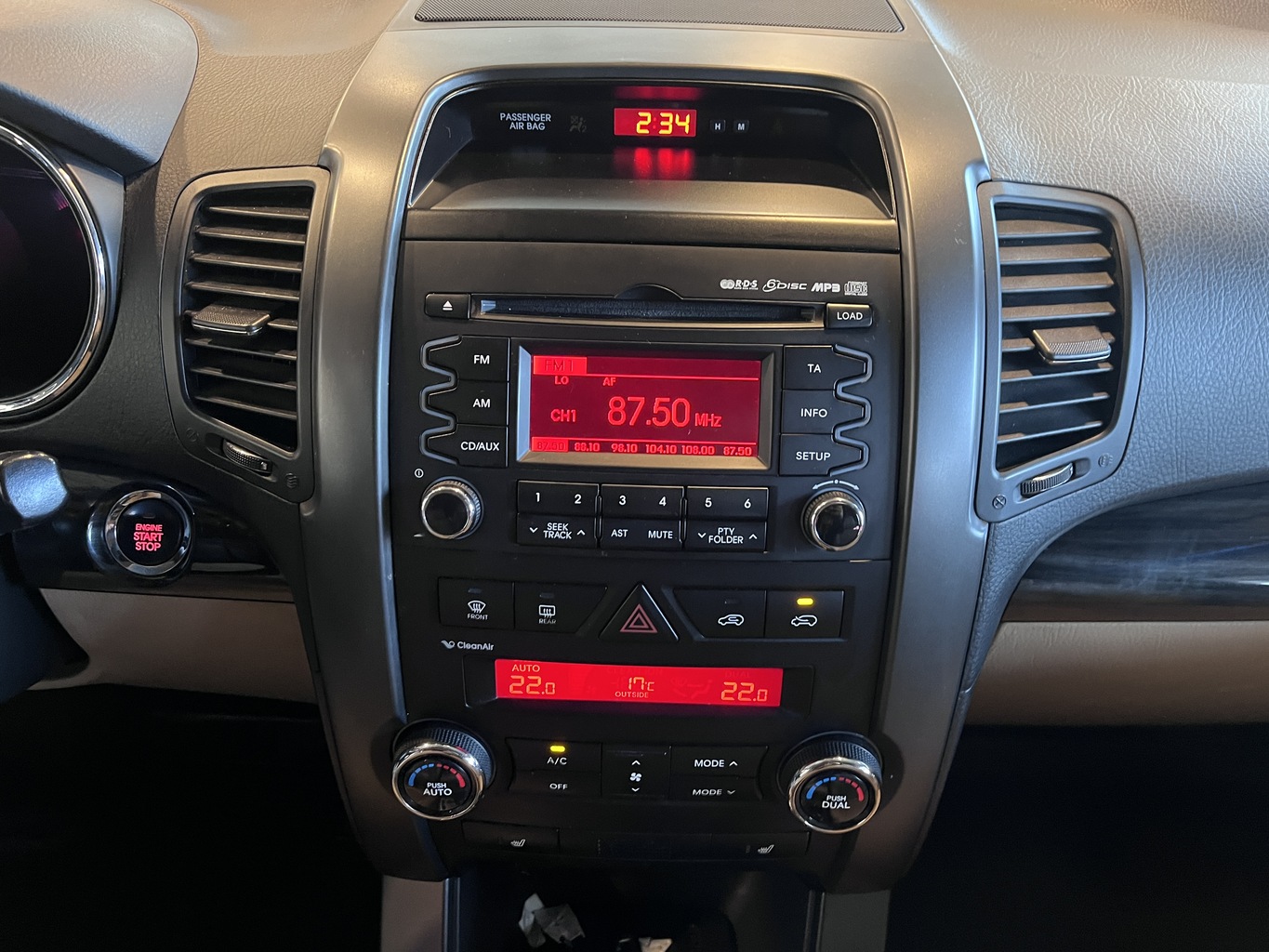 KIA SORENTO