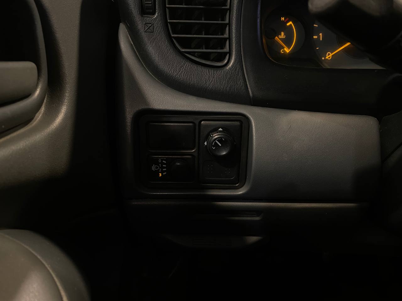 NISSAN ALMERA CLASSIC