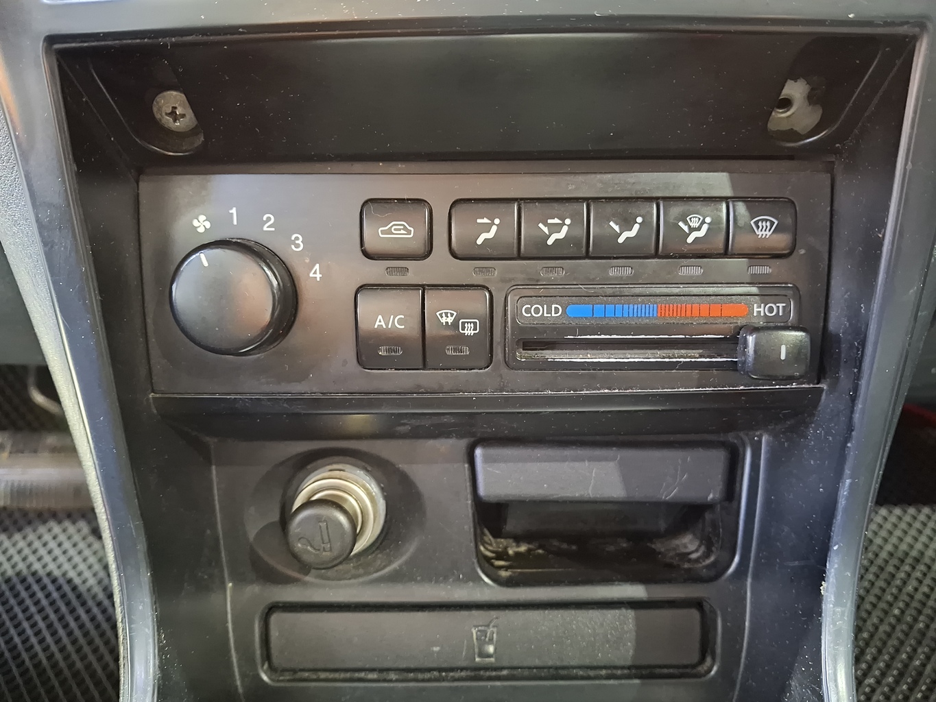 NISSAN ALMERA CLASSIC