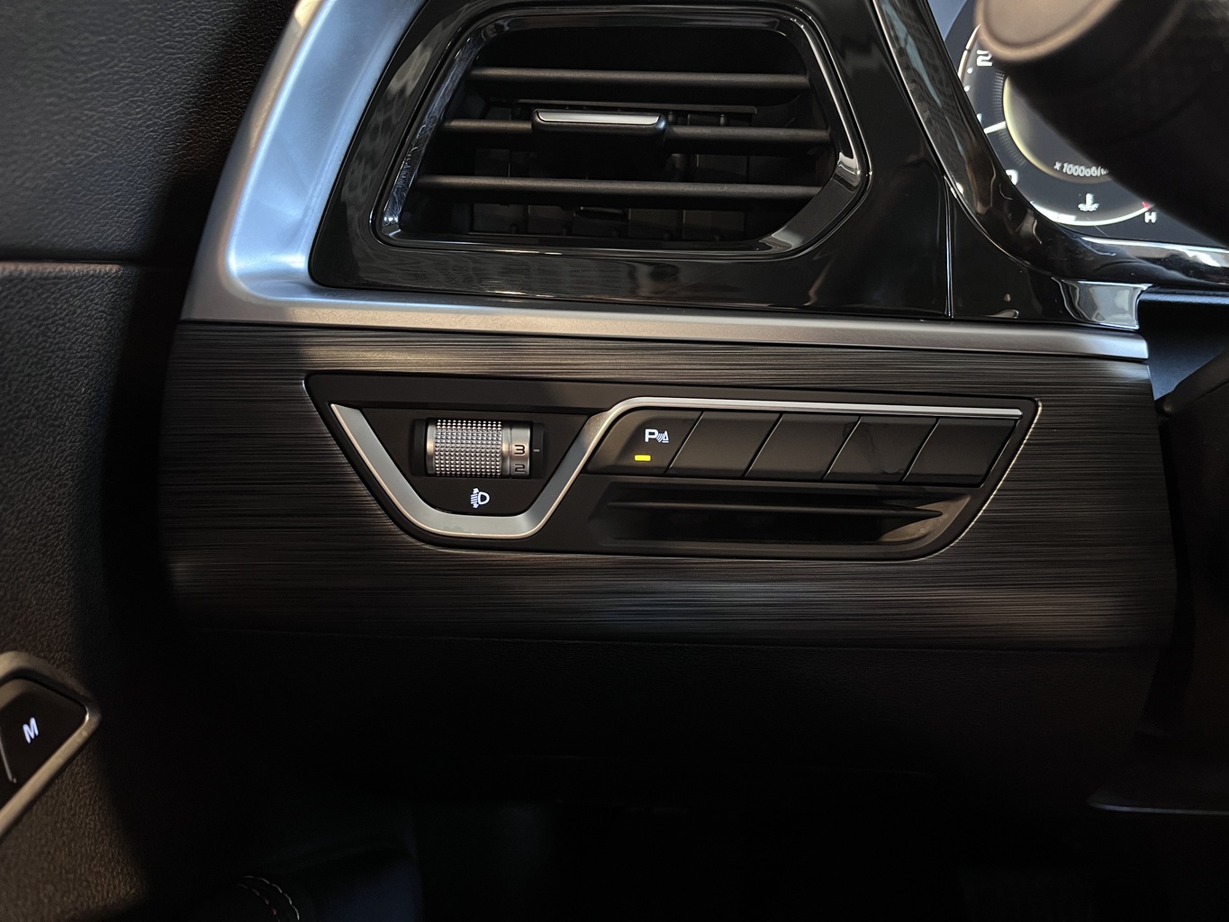 GEELY TUGELLA (FY11)