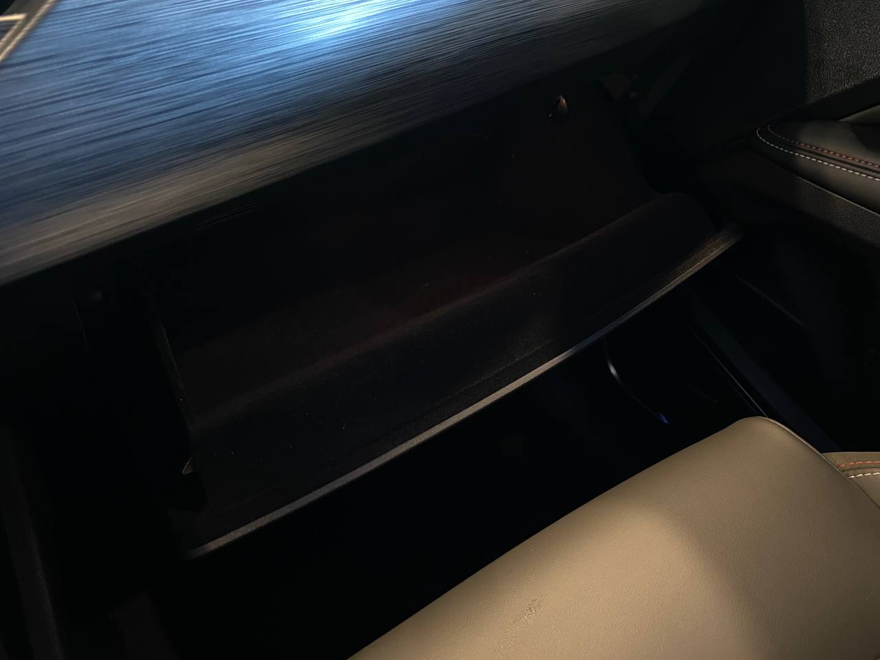 GEELY TUGELLA J1-FL