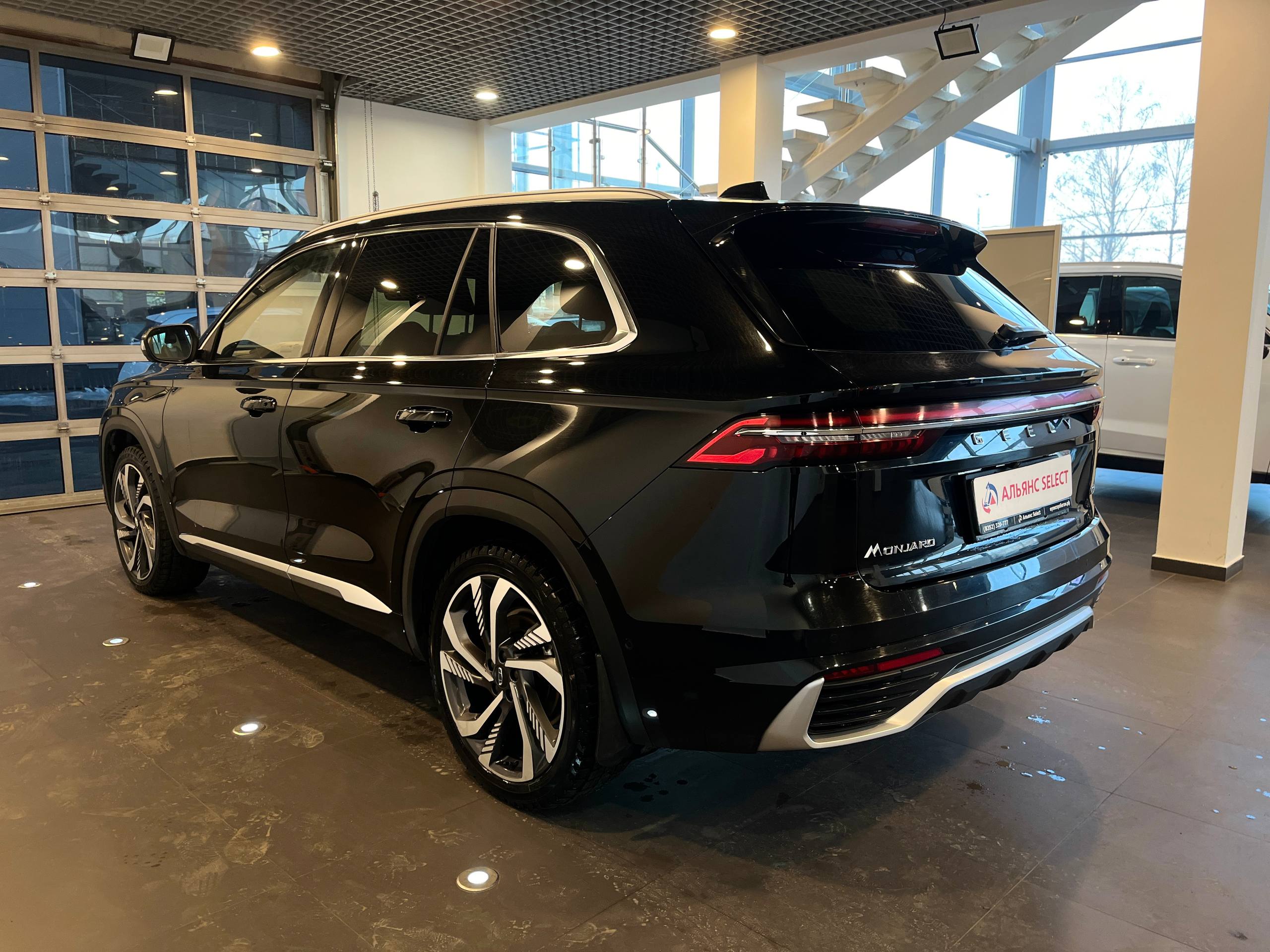 GEELY MONJARO (KX11)