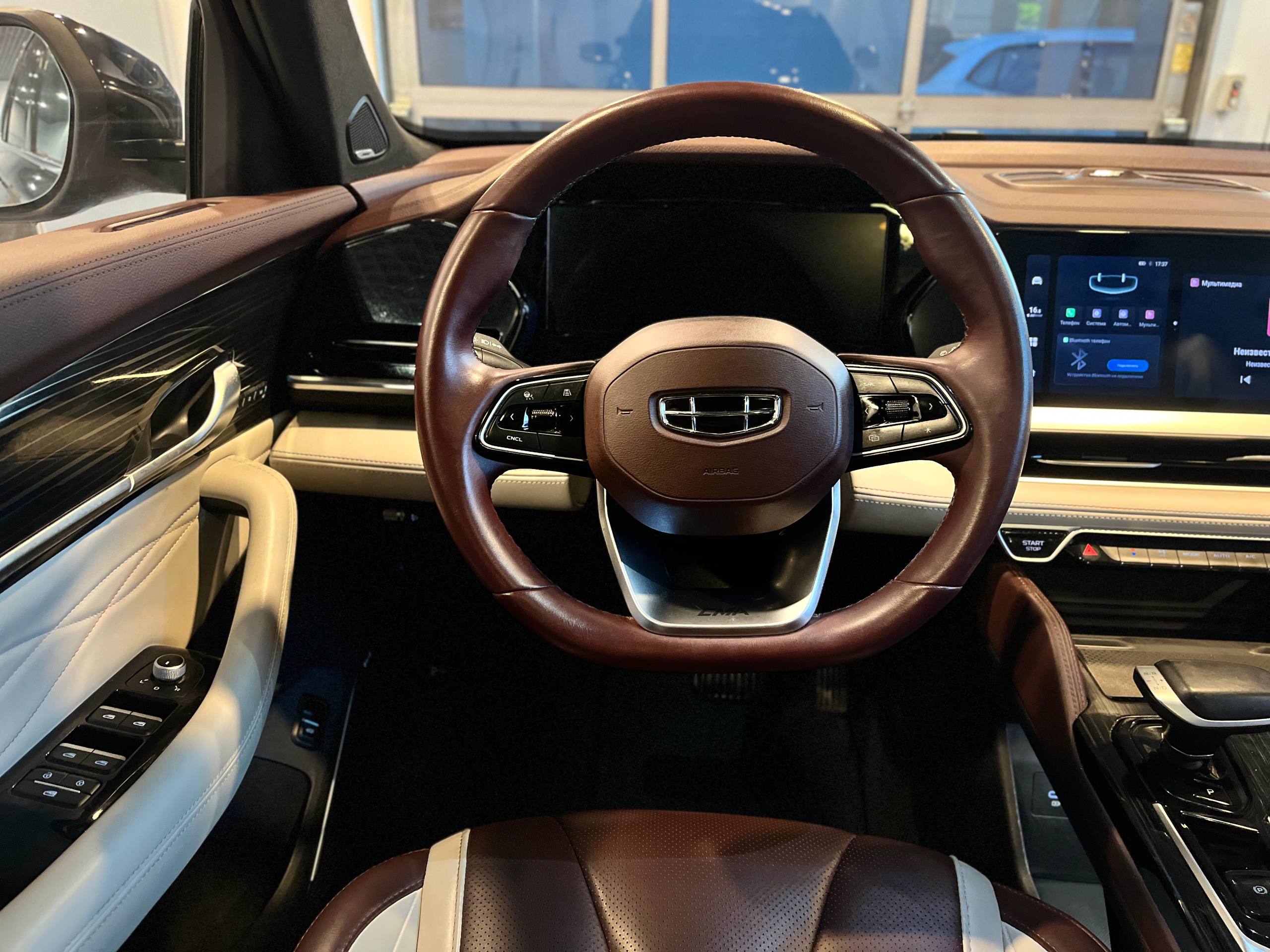 GEELY MONJARO (KX11)