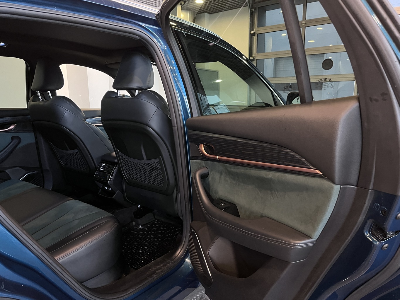 GEELY MONJARO (KX11)