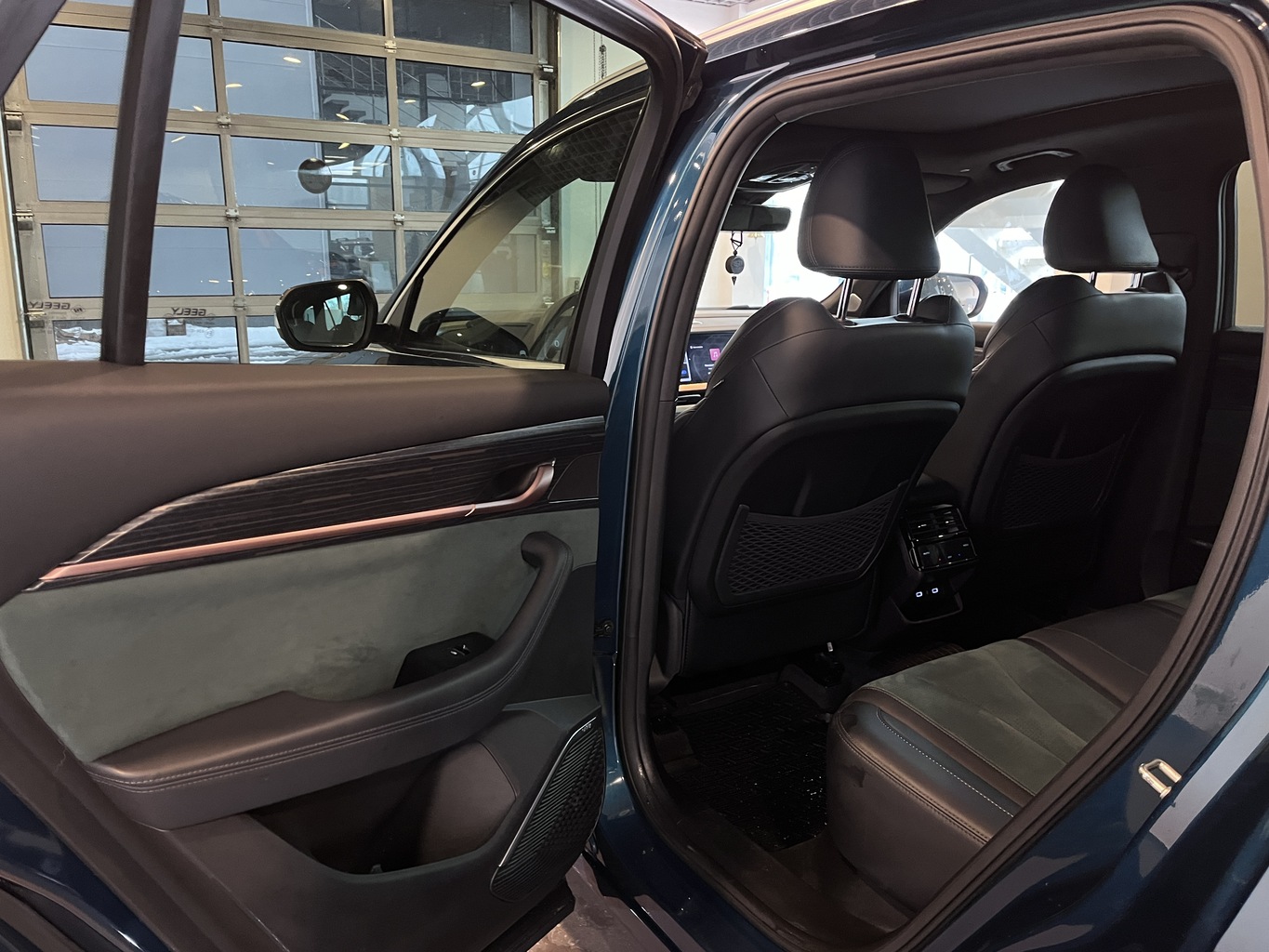 GEELY MONJARO (KX11)