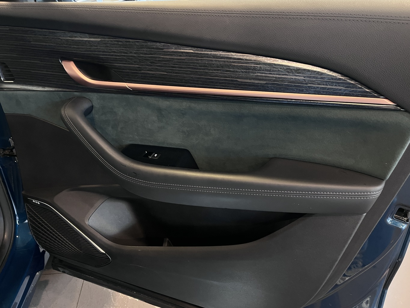 GEELY MONJARO (KX11)