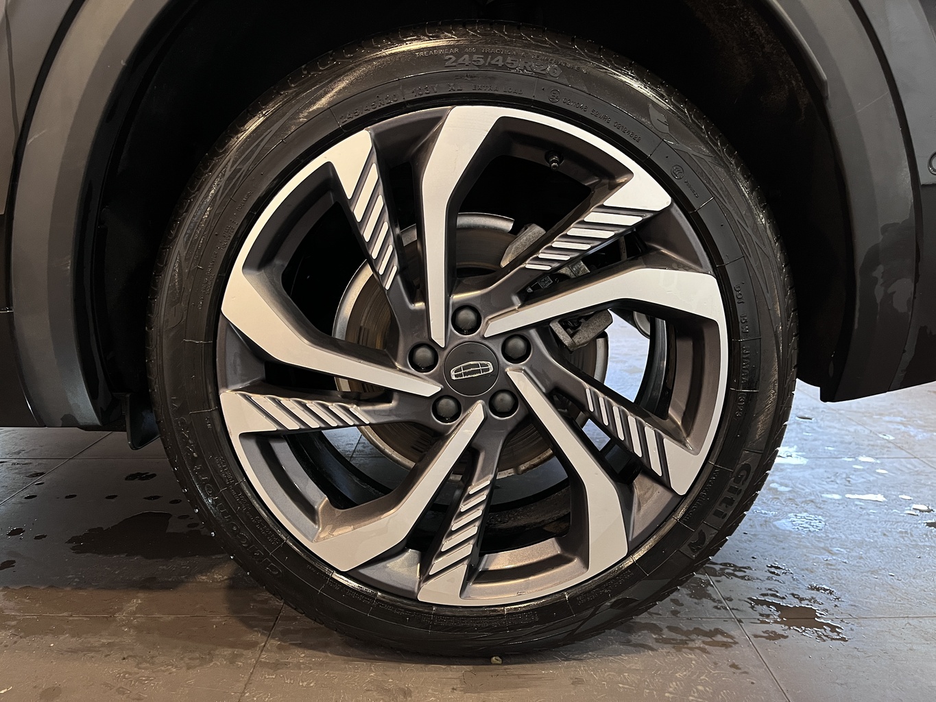 GEELY MONJARO (KX11)