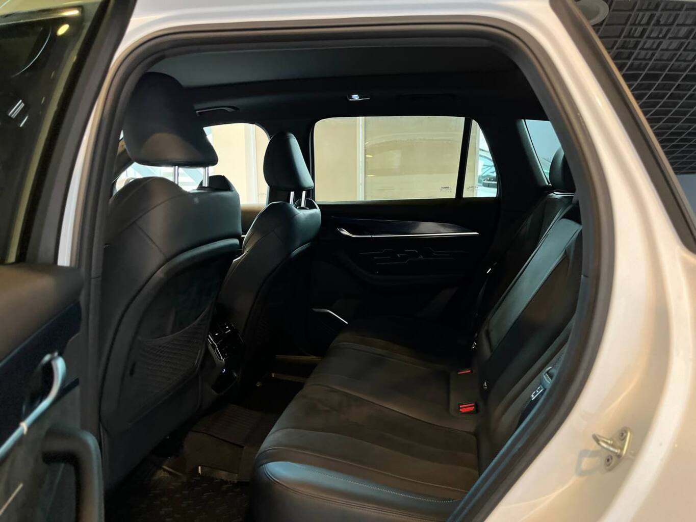 GEELY MONJARO (KX11)