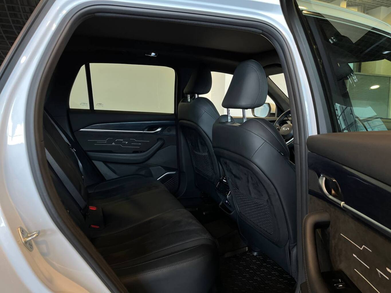 GEELY MONJARO (KX11)