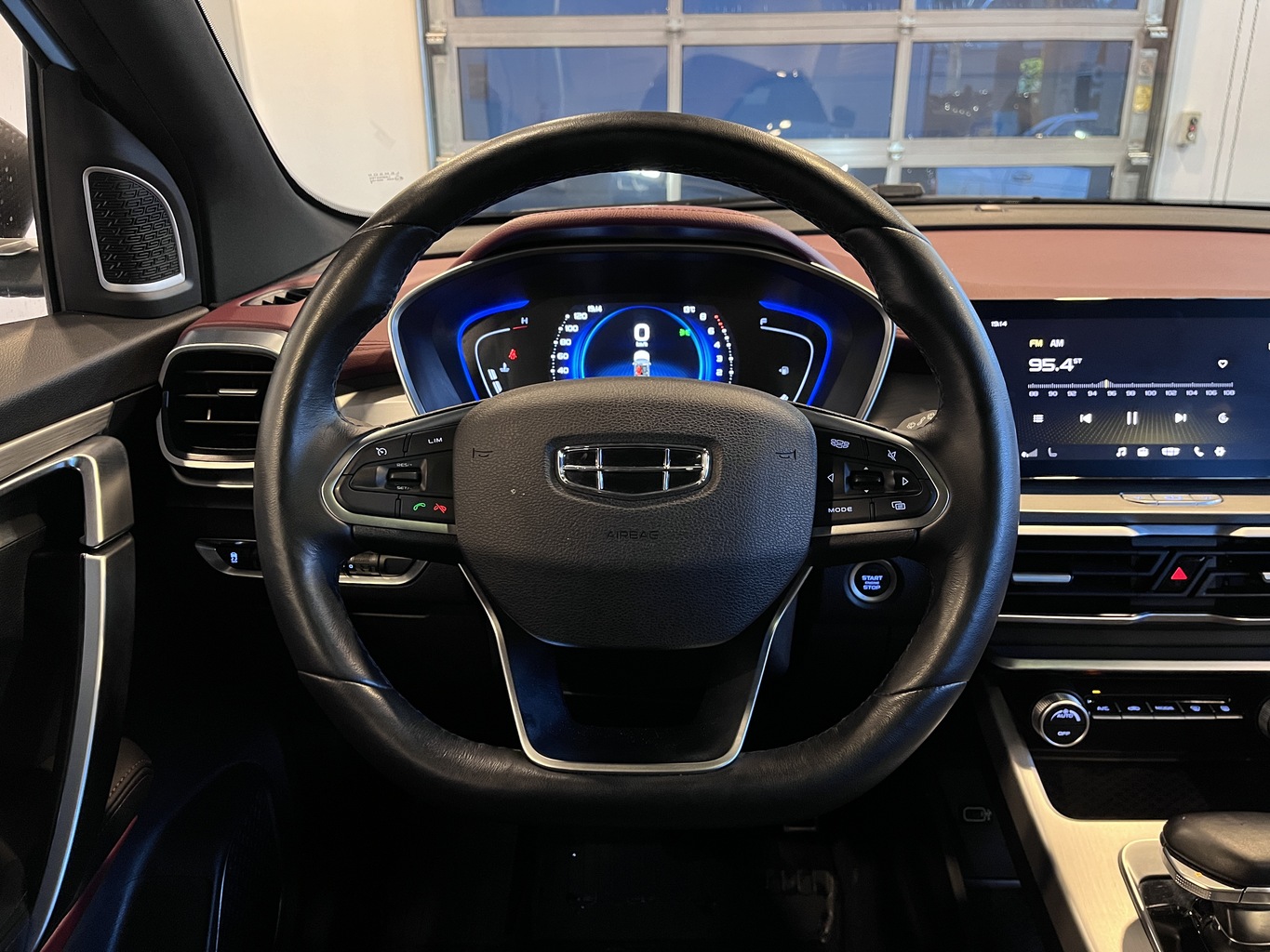 GEELY COOLRAY