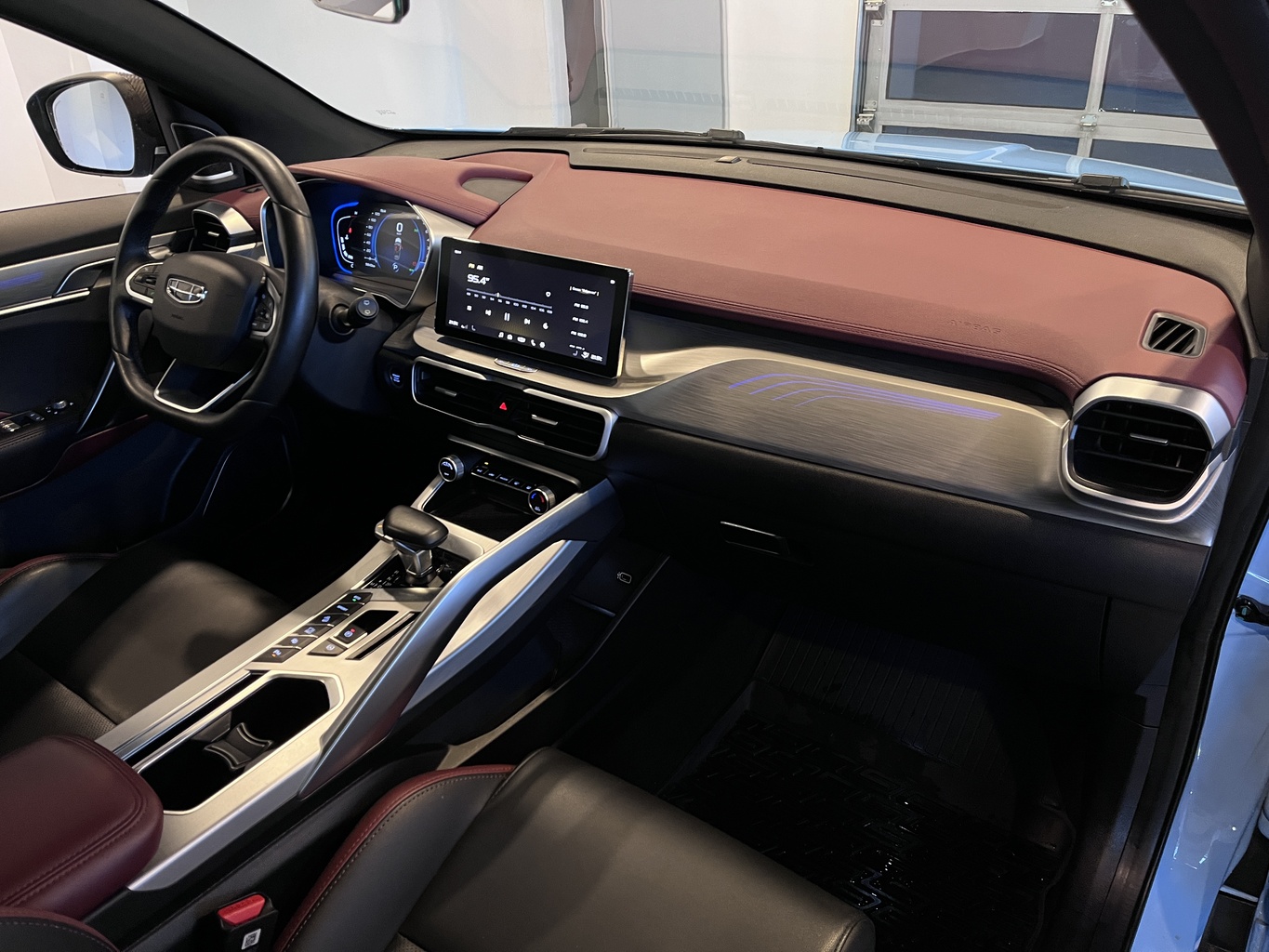 GEELY COOLRAY