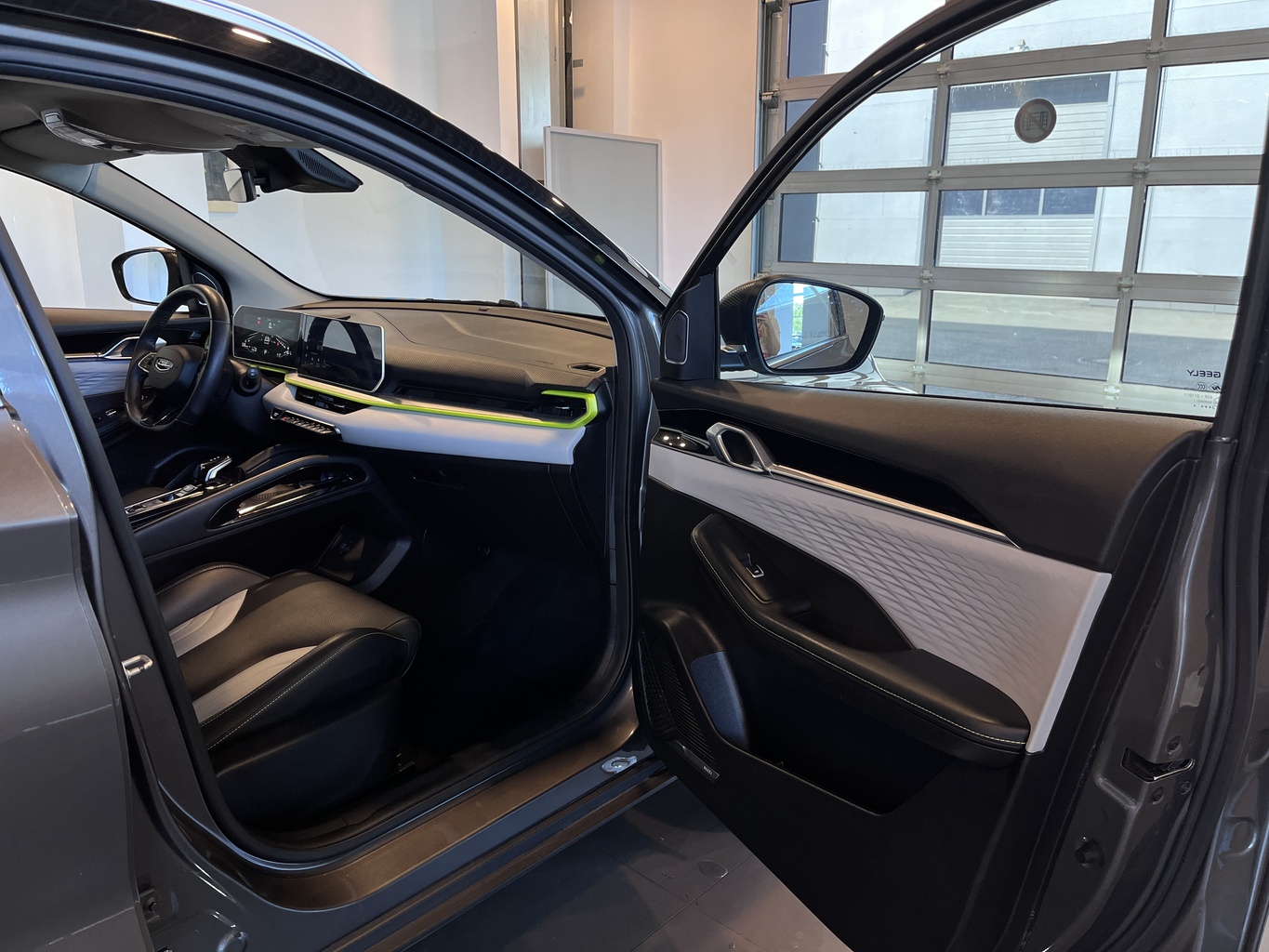 GEELY COOLRAY