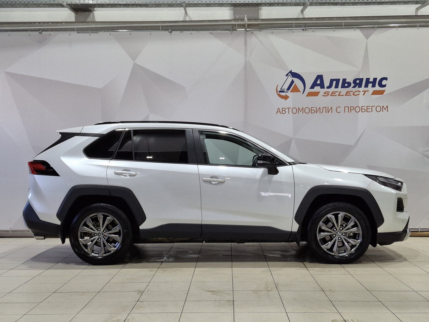 TOYOTA RAV4