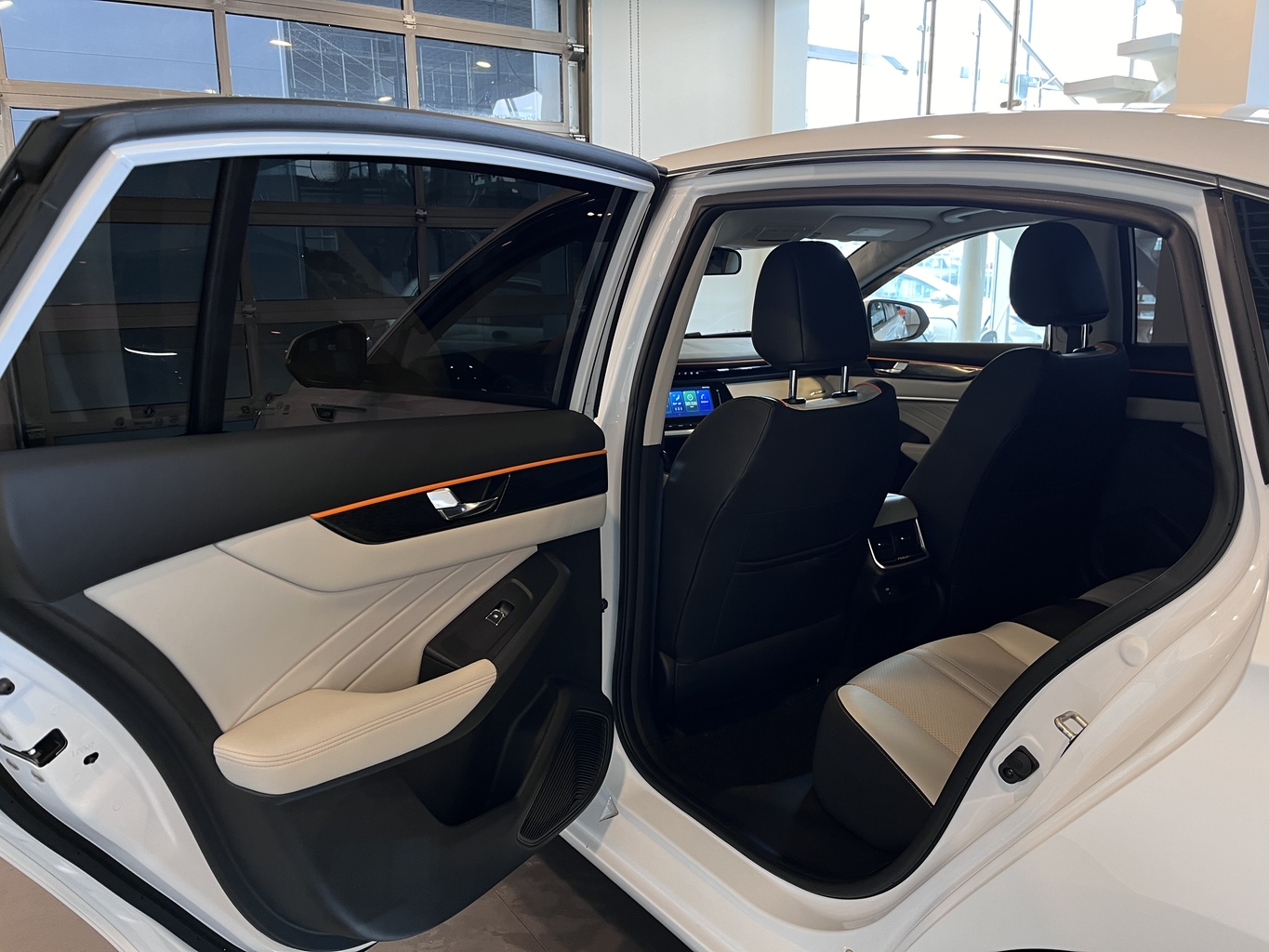 DONGFENG SHINE MAX