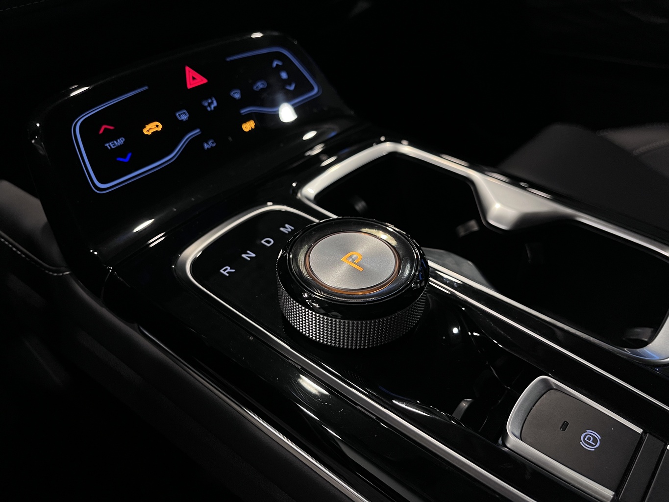 JAC JS6