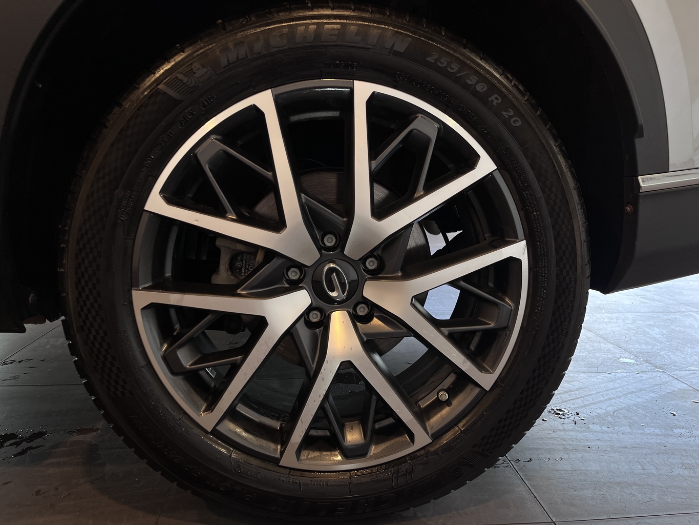 GAC GS8