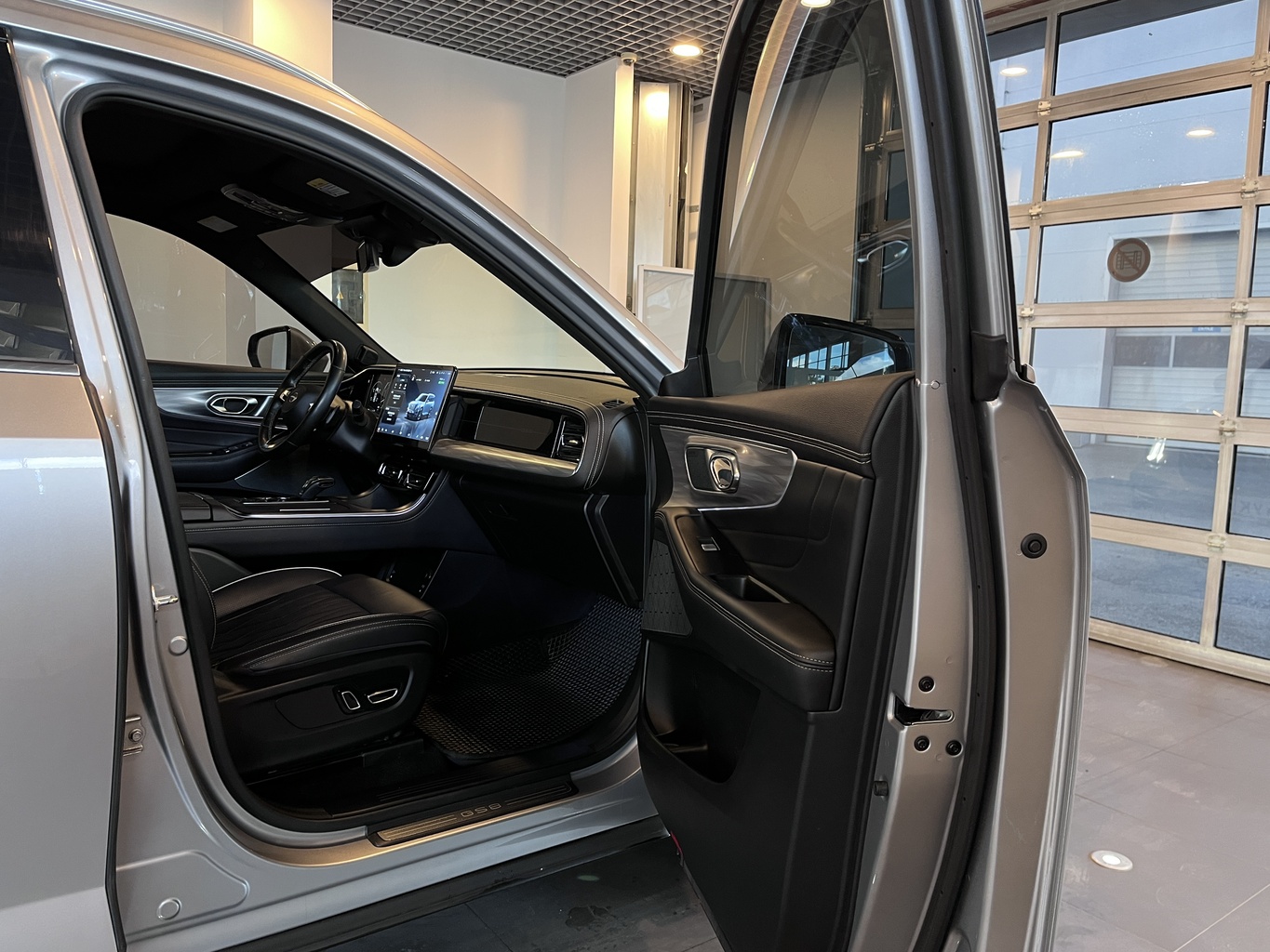 GAC GS8