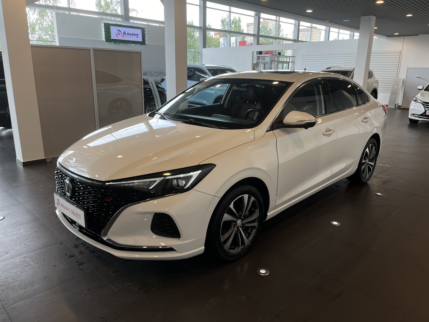 CHANGAN EADO PLUS