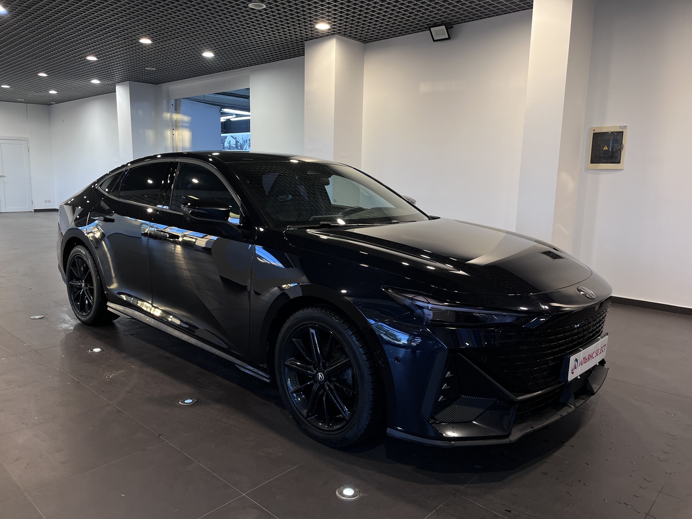 CHANGAN UNI-V