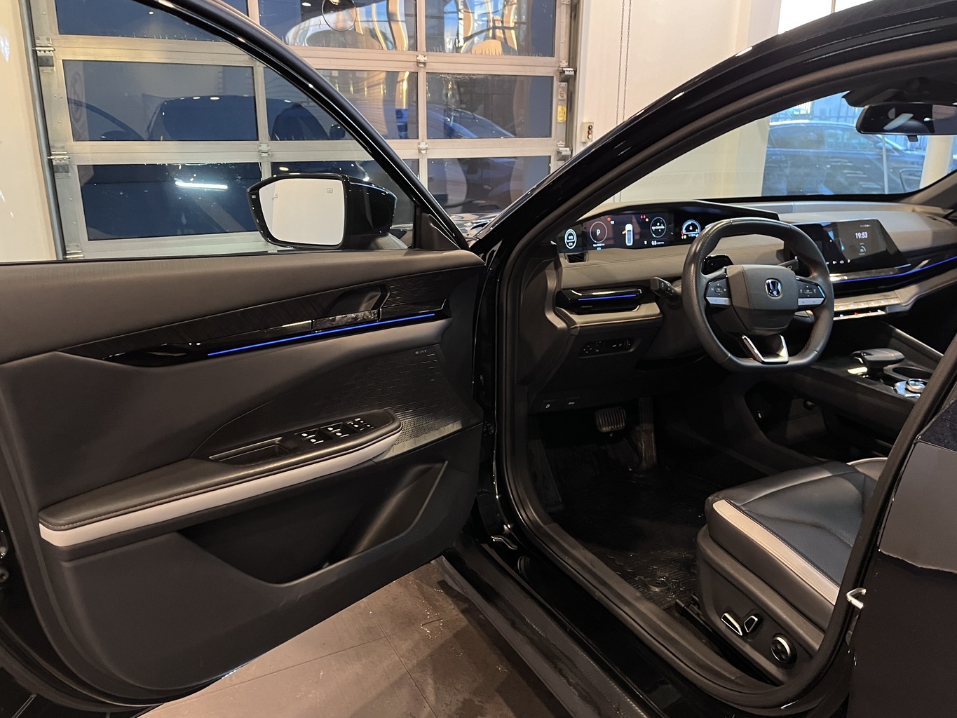 CHANGAN UNI-V