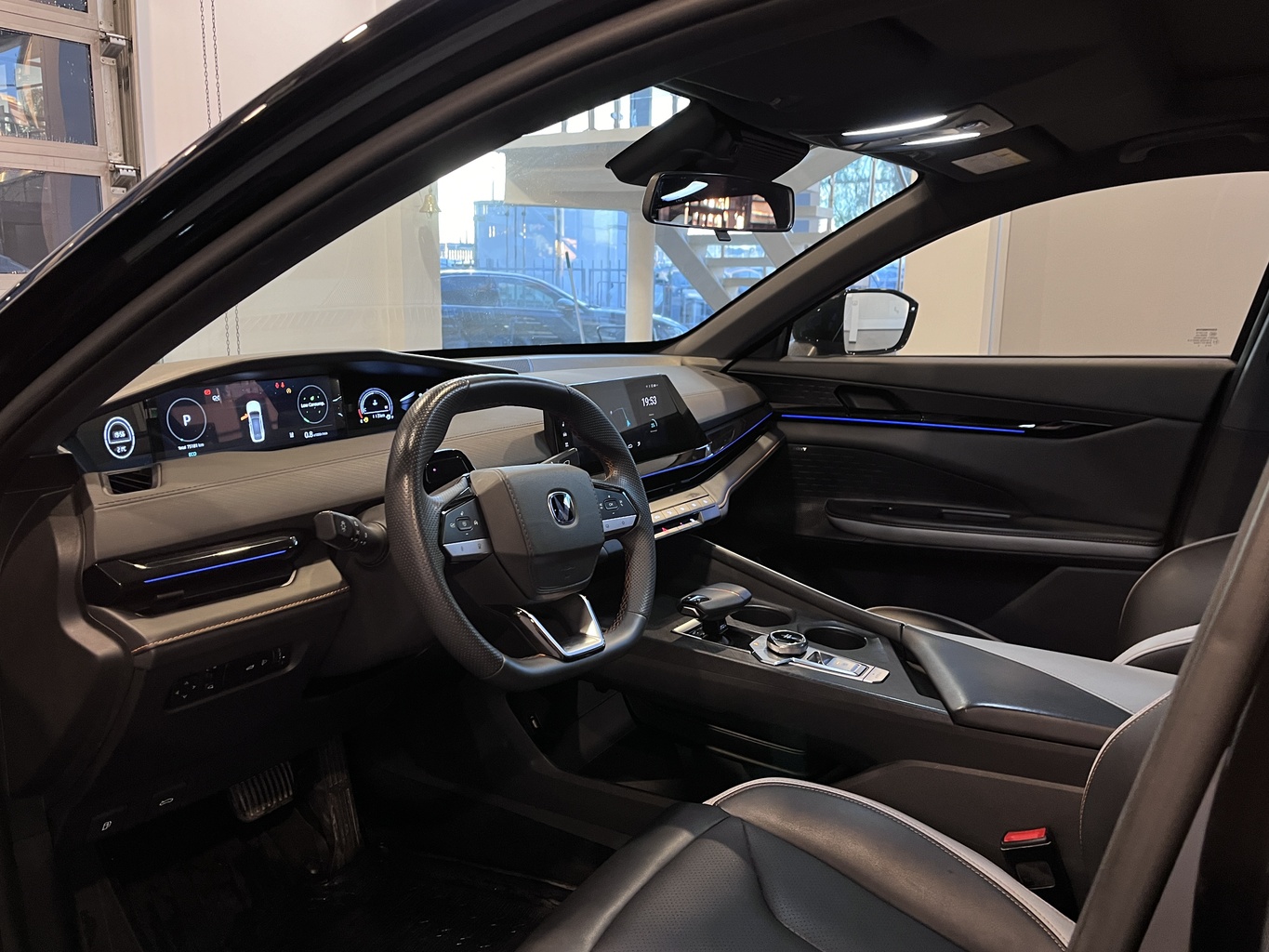 CHANGAN UNI-V