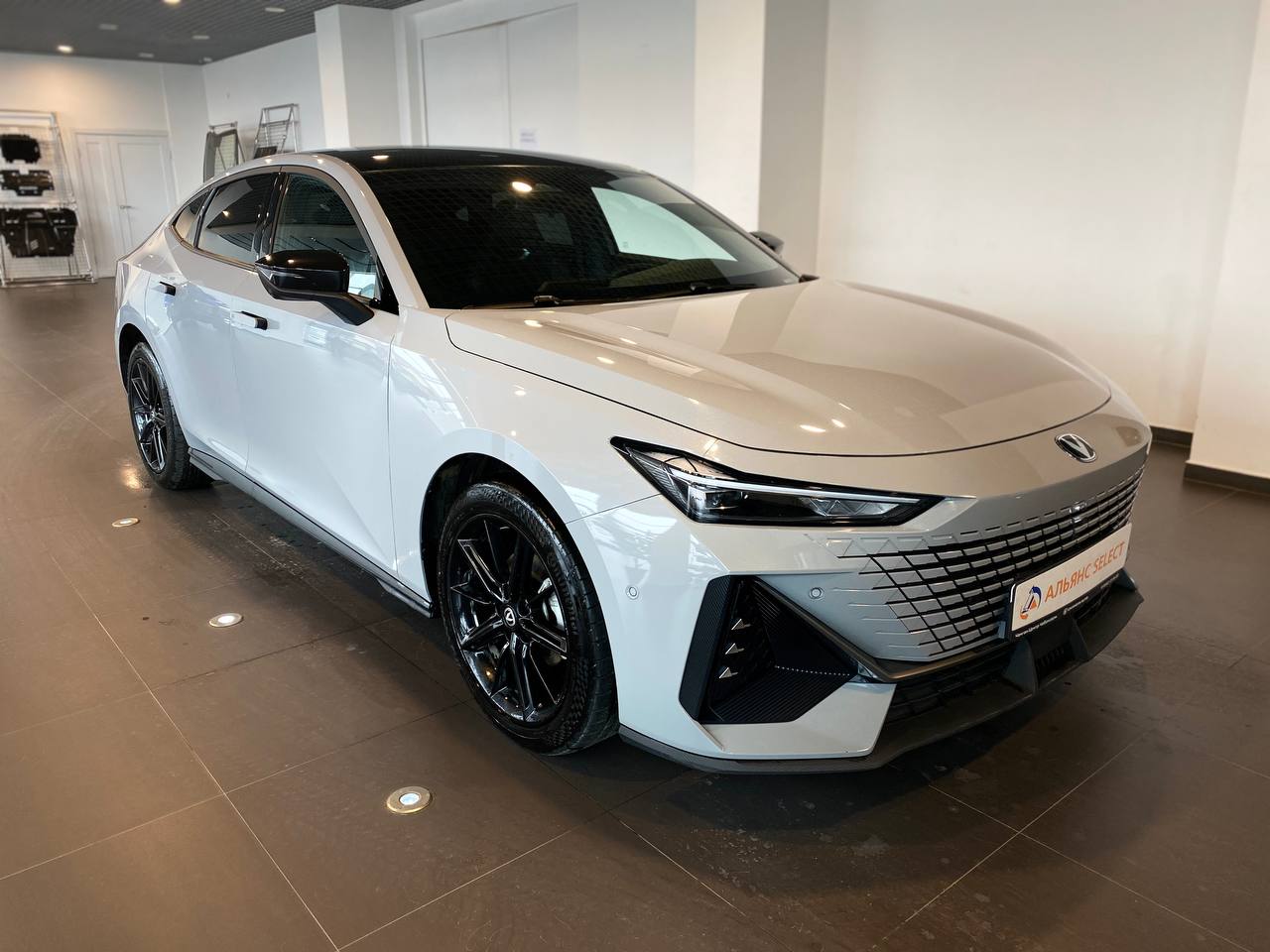 CHANGAN UNI-V