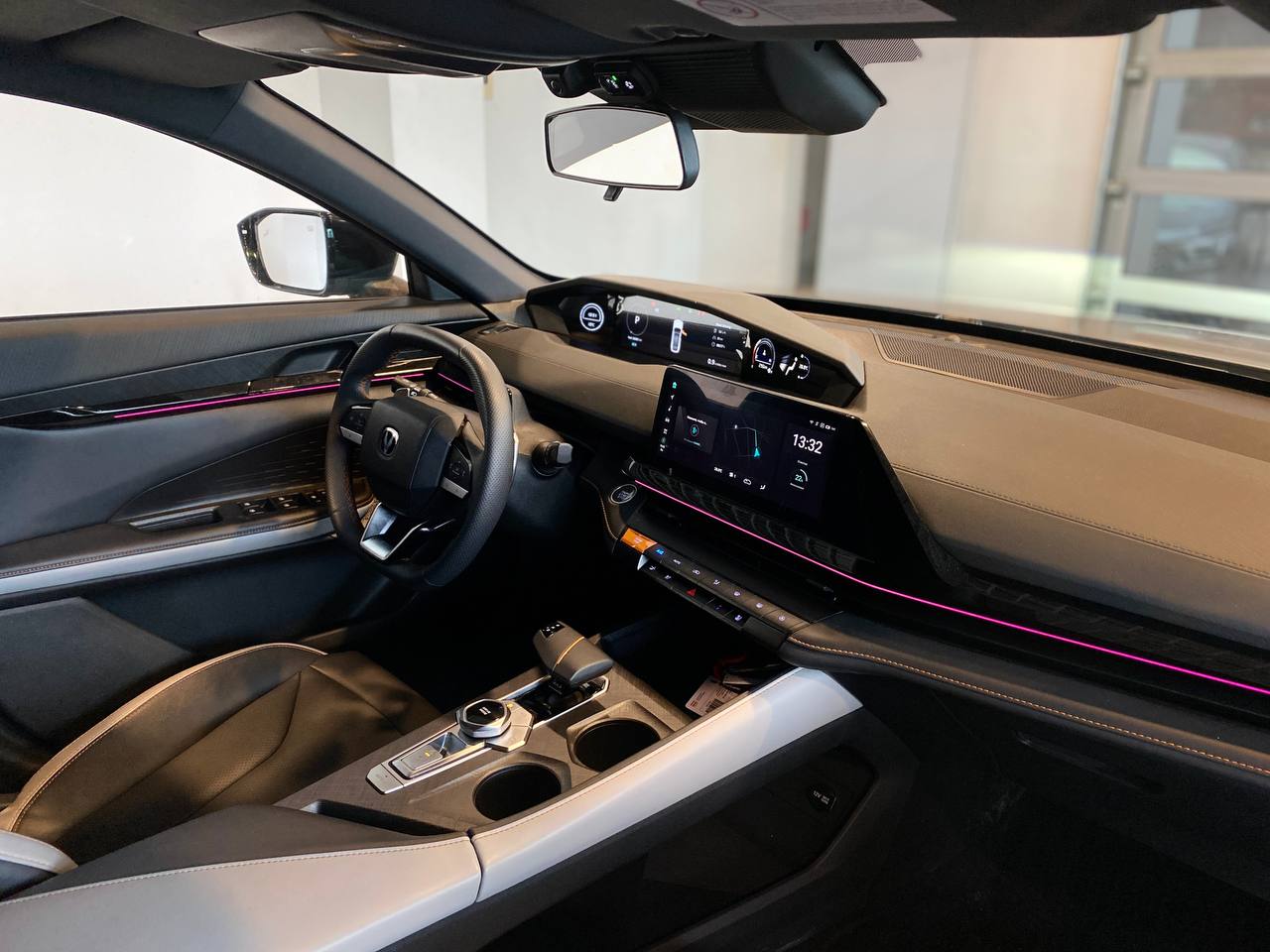 CHANGAN UNI-V