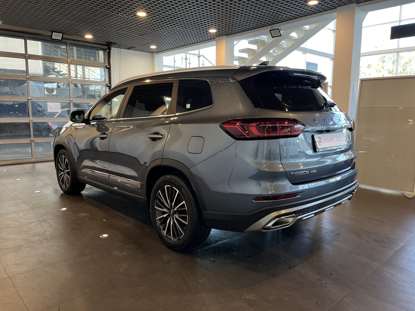 CHERY TIGGO 8