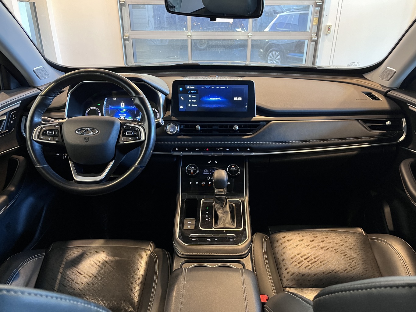 CHERY TIGGO 8