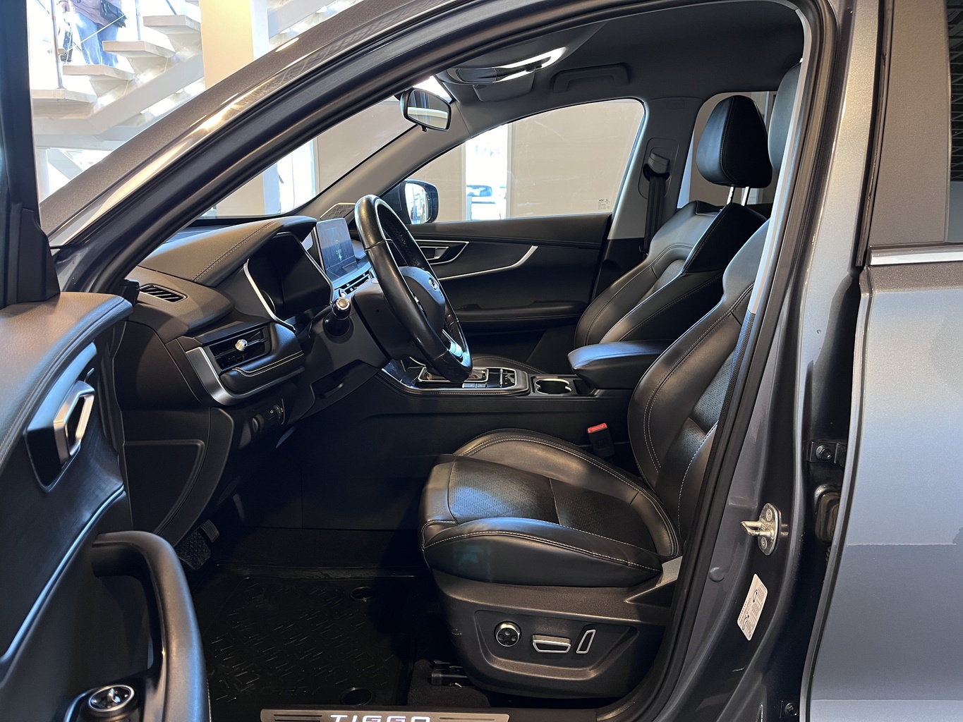 CHERY TIGGO 8