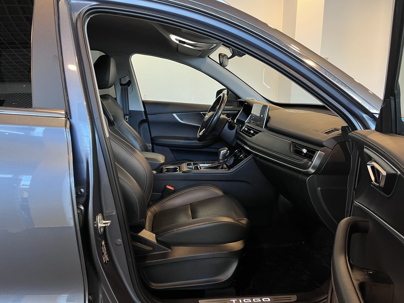 CHERY TIGGO 8