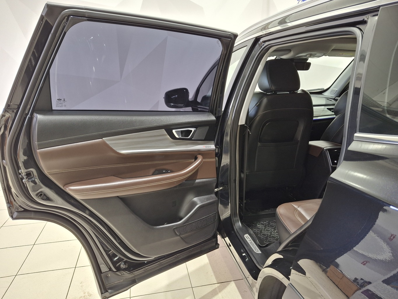 CHERY TIGGO 8