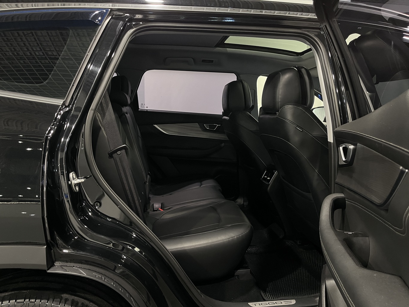 CHERY TIGGO 8
