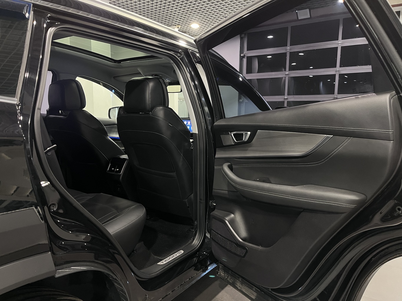 CHERY TIGGO 8
