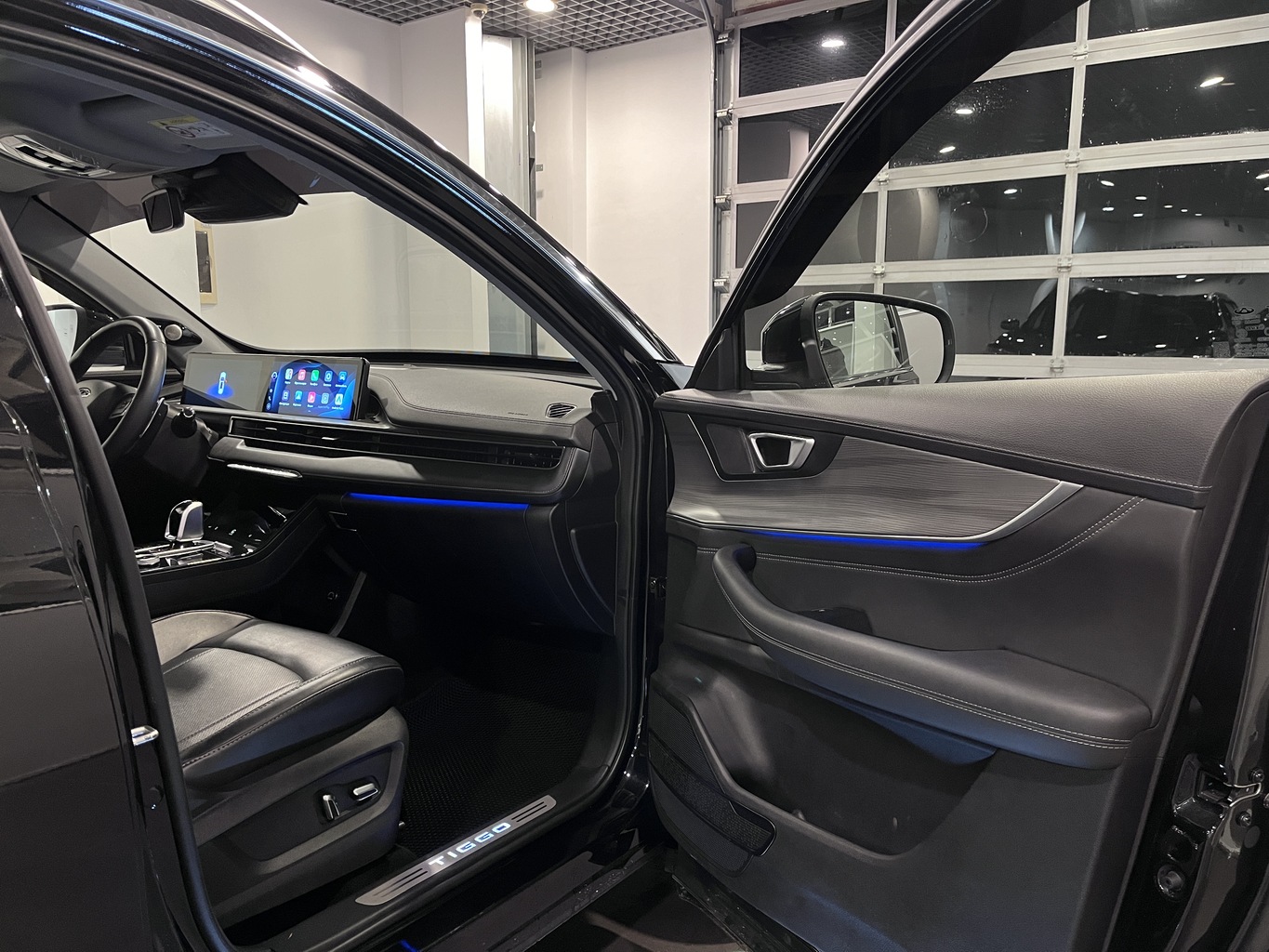 CHERY TIGGO 8