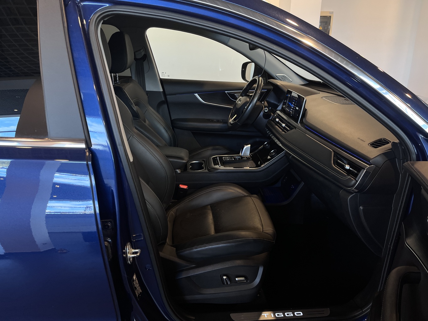 CHERY TIGGO 8